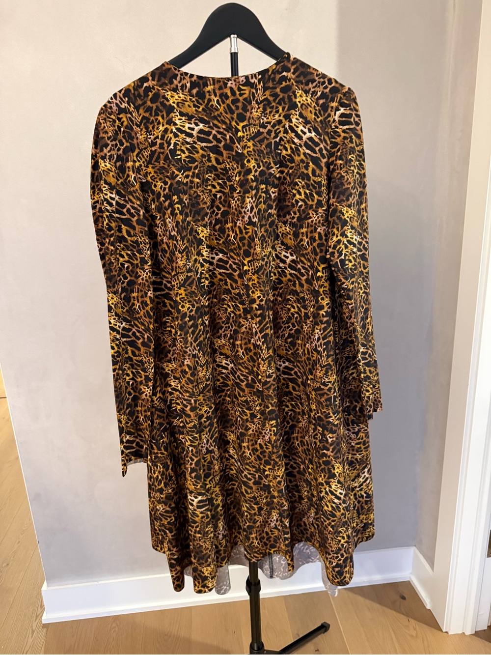 Maria Pinto - Leopard Print Long-Sleeve Swing Dress in Brown
